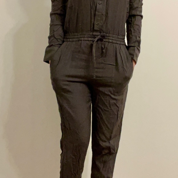 Aritzia jumpsuit BNWT! - Picture 3 of 4